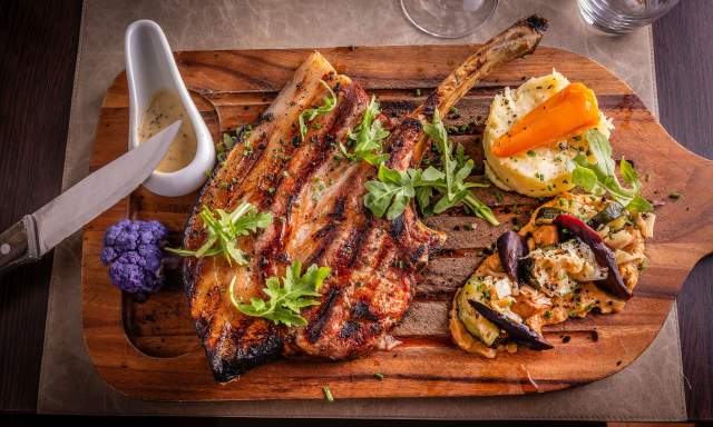 ⇒ Auberge du Vieux Moulin · Hôtel Restaurant Aude, Duilhac-sous-Peyrepertuse