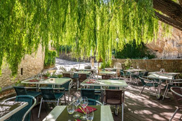 ⇒ Auberge du Vieux Moulin · Hôtel Restaurant Aude, Duilhac-sous-Peyrepertuse